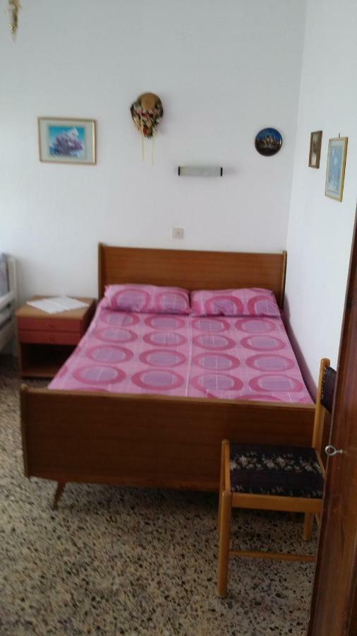 Grigorios Apartments Vrasná Buitenkant foto