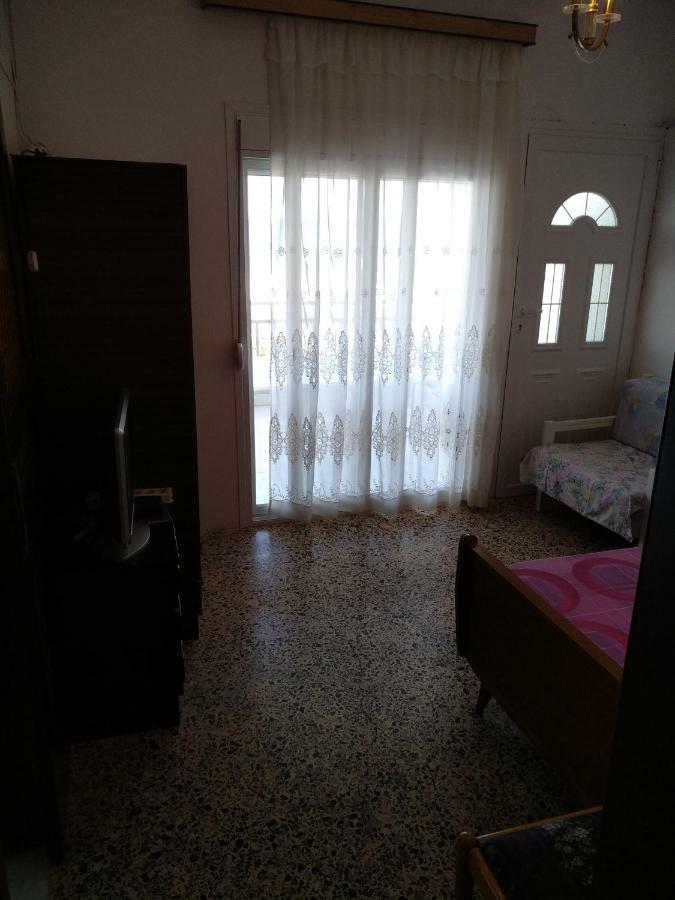 Grigorios Apartments Vrasná Buitenkant foto