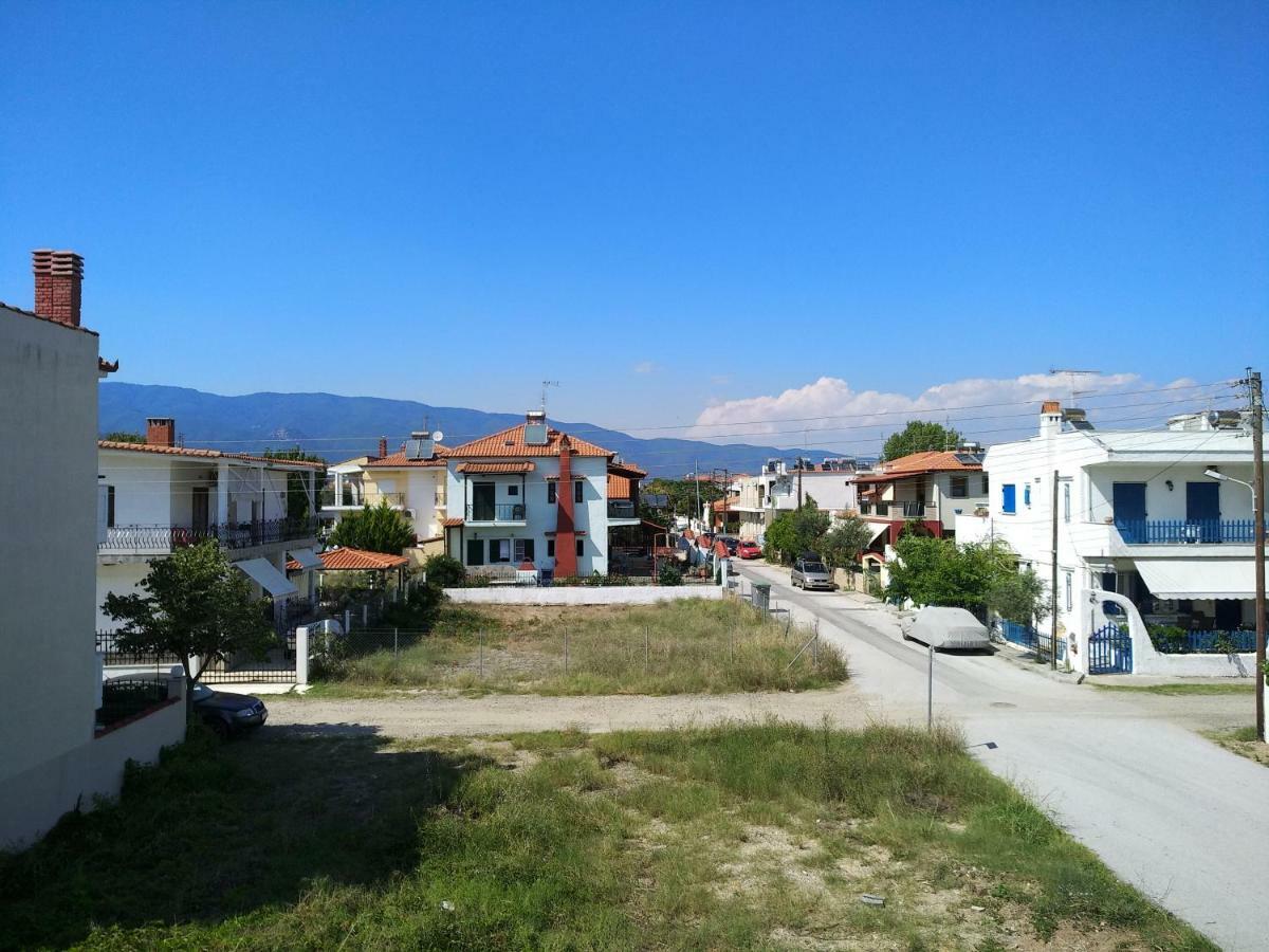Grigorios Apartments Vrasná Buitenkant foto
